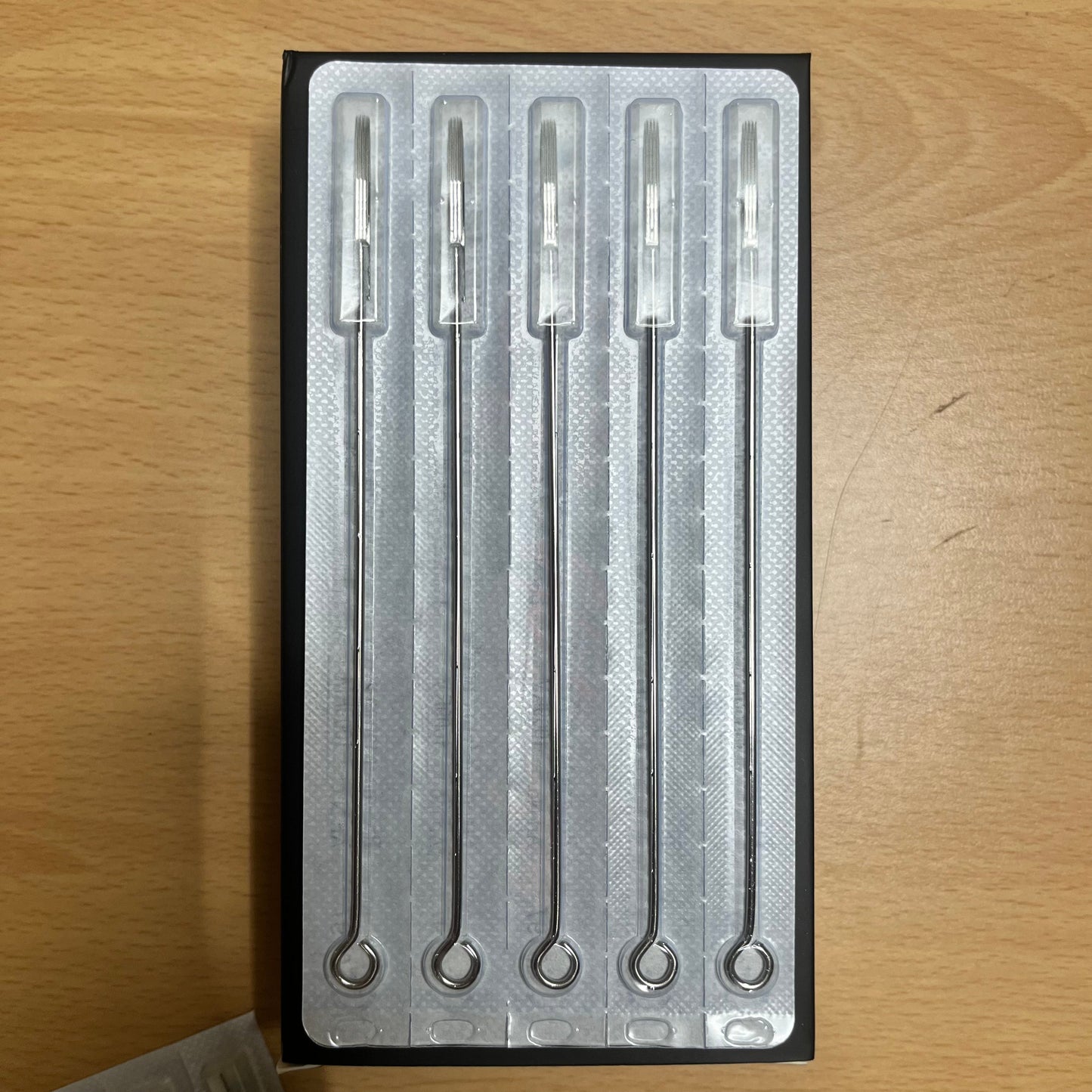 Hot Tiger Tattoo Needles - Curved Magnum (Bug Pin)