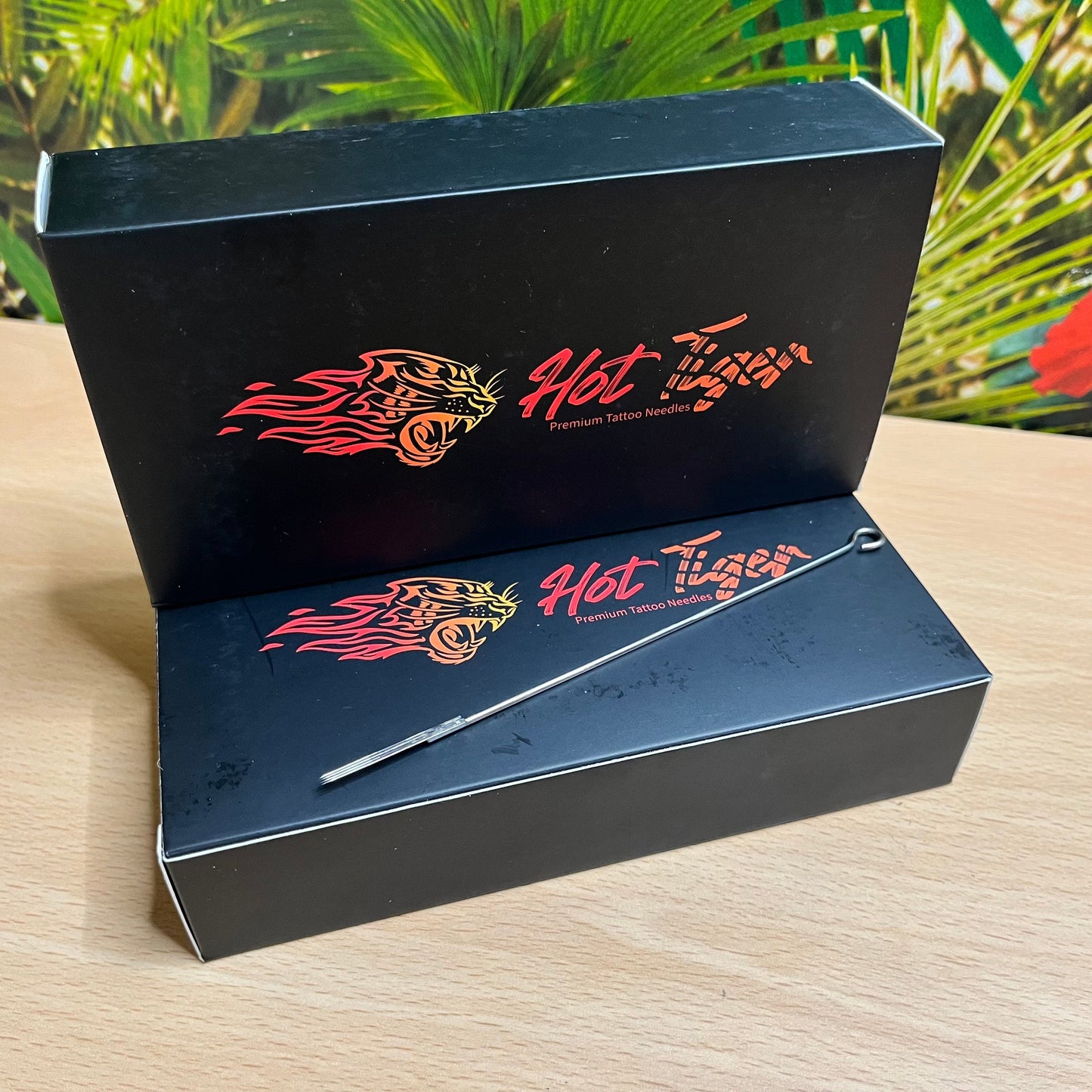 Hot Tiger Tattoo Needles - Curved Magnum (Bug Pin)