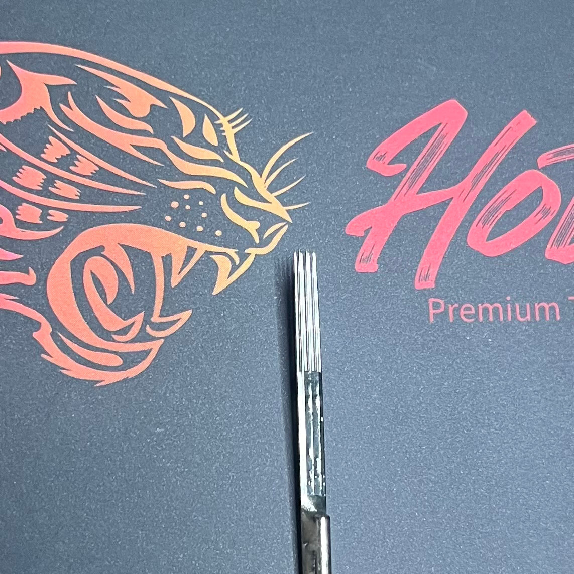 Hot Tiger Tattoo Needles - Curved Magnum (Bug Pin)