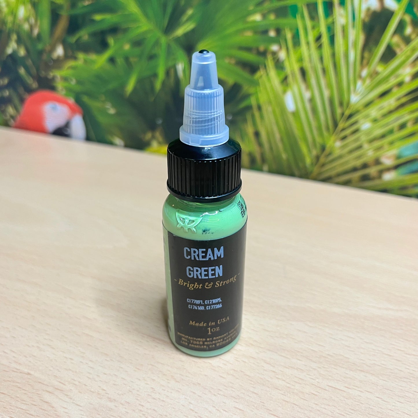 Radiant Tattoo Ink - Cream Green