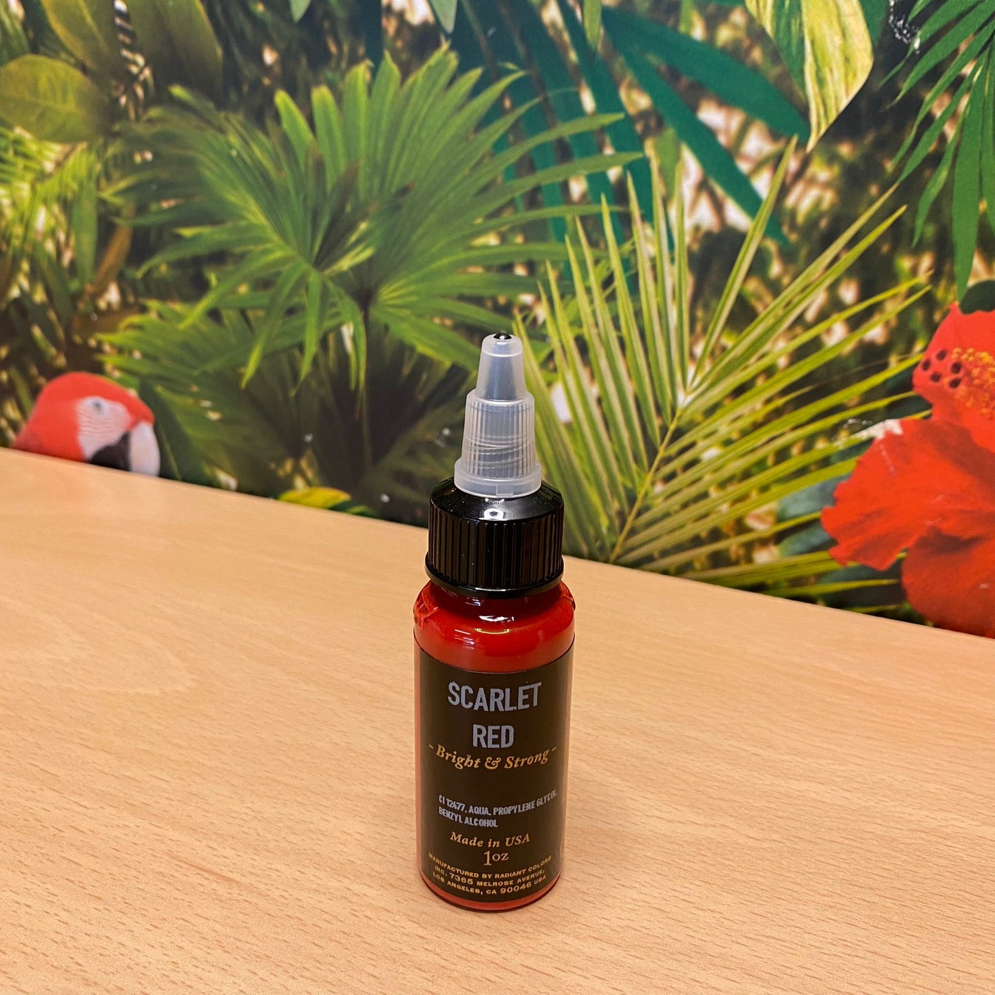 Radiant Tattoo Ink - Scarlet Red
