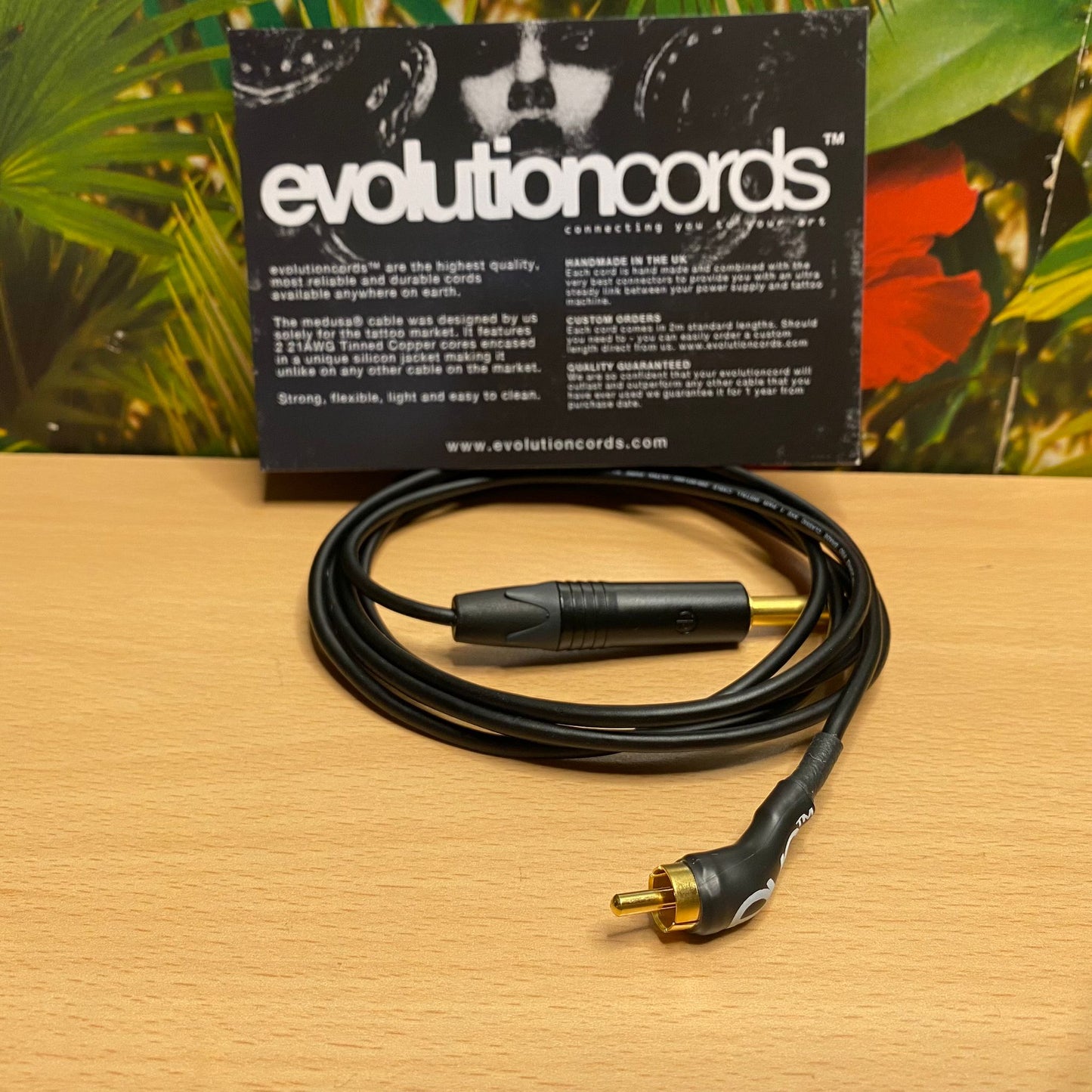 Evolution Cords - RCA Cable (45 degree angle)